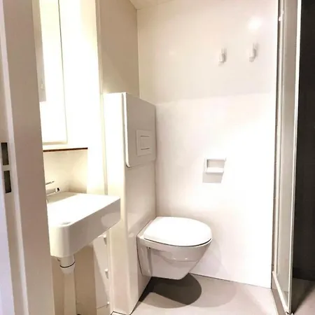 Apartment Large With Kitchen & Bathroom, Ludwig Tilburg